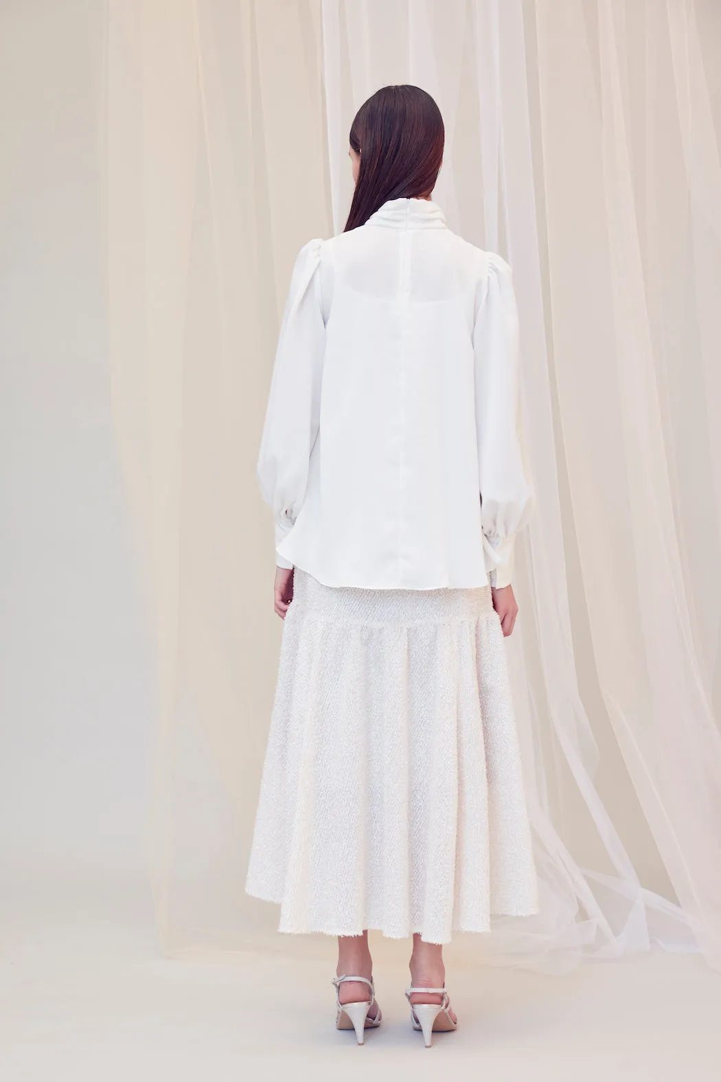 Airy jacquard skirt (White)