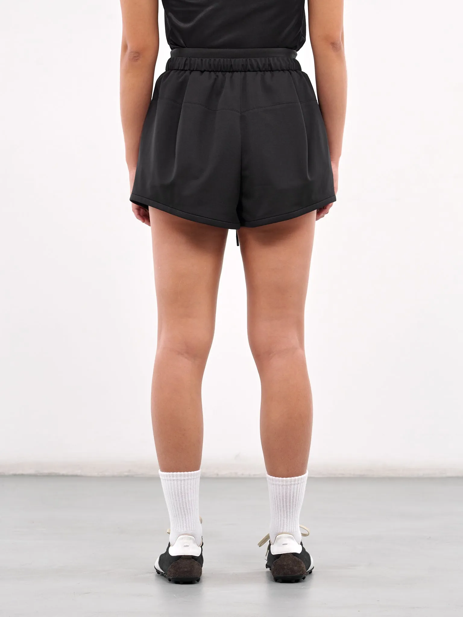 Elasticated Shorts (5525W525-BLACK)