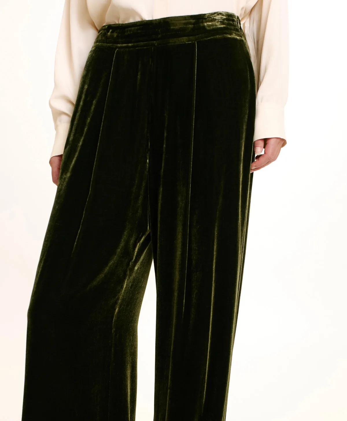 Pascal Smooth Velvet Pants - Matcha Green